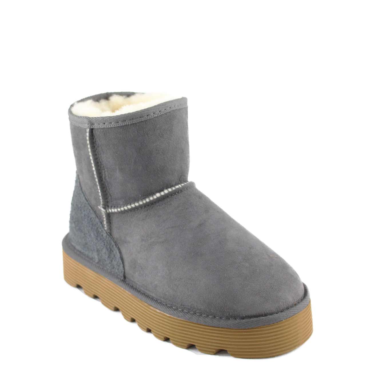 Short on sale grey uggs